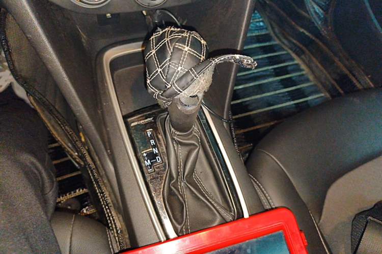 Used Chevrolet Cavalier 2019 320 Automatic Xinyue Edition Gear Lever