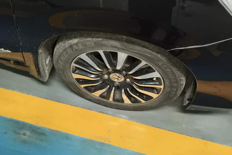 Used Honda Crider 2013 1.8L automatic comfort version