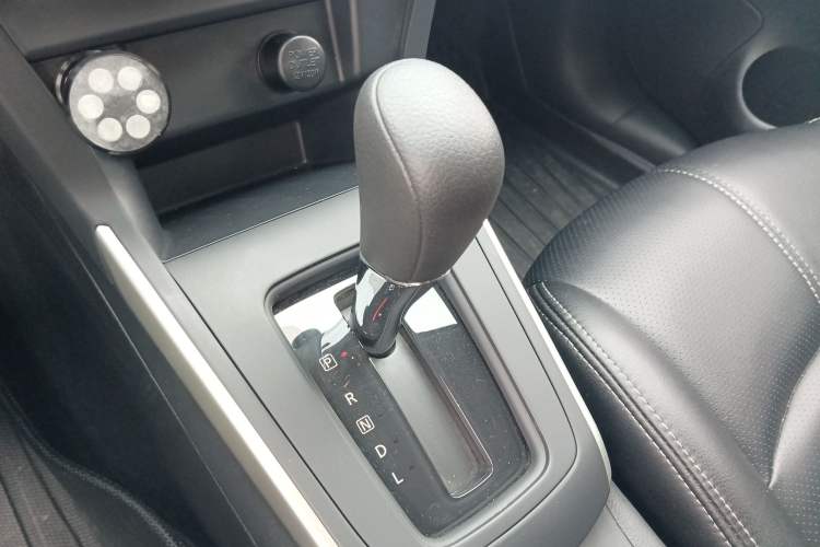 Used Nissan Sylphy 2024 Restyled Version 2 Classic 1.6XE CVT Comfort Edition Gear Lever