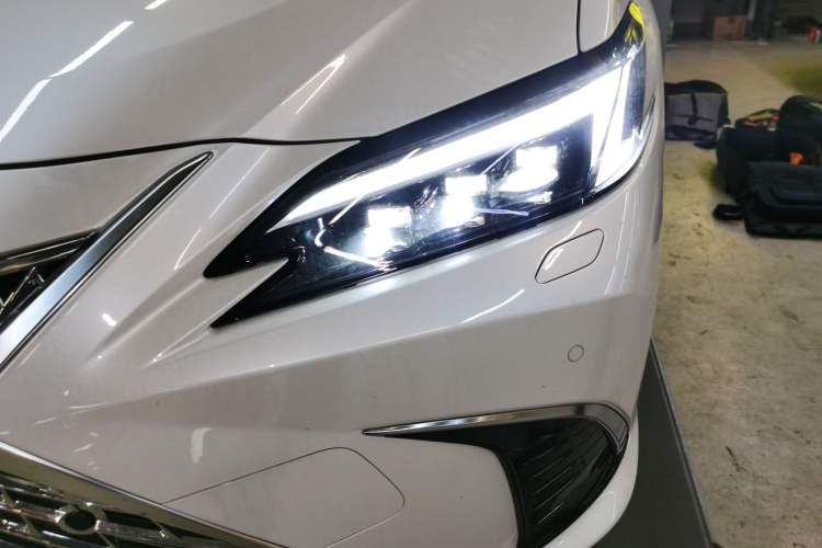 Used Lexus ES 2025 200 Premium Edition
