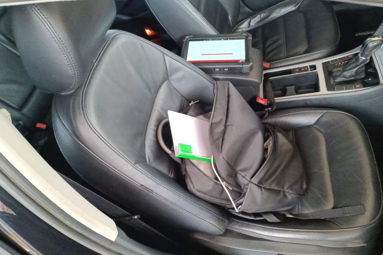 Used Volkswagen Passat 2014 1.8TSI DSG Prestige Navigation Edition Right Front Seat