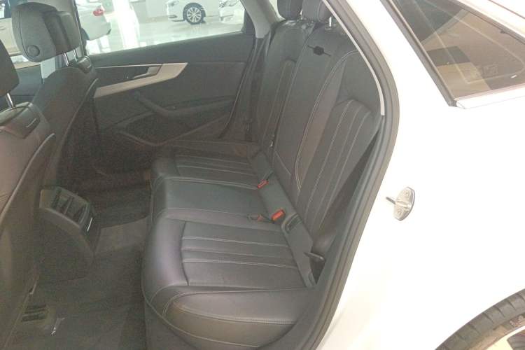 Used Audi A4L 2022 40 TFSI Fashion Dynamic Model Left Rear Seat