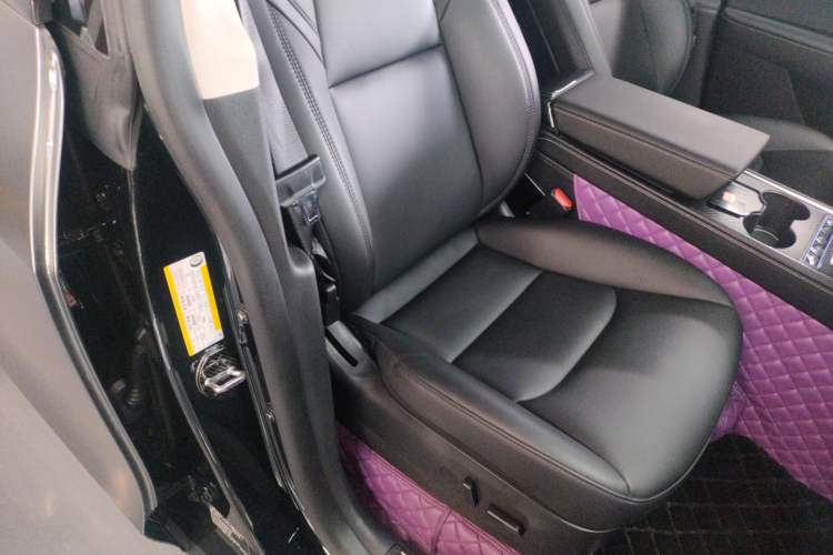 Used Tesla Model Y 2021 Long-Range All-Wheel-Drive Version 3D7