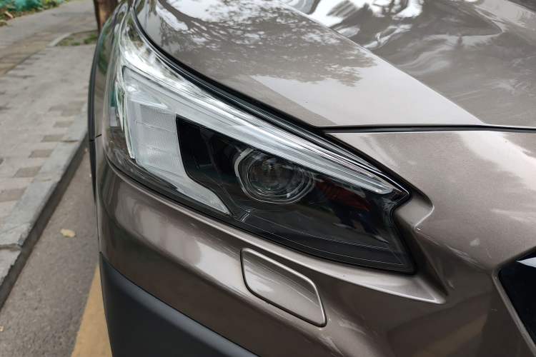 Used Subaru Outback 2021 2.5i Flagship Edition EyeSight Right Front Headlight