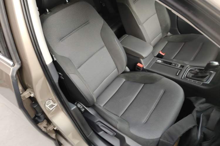 Used Volkswagen Golf 2019 280TSI DSG Comfort Version China VI Standard
