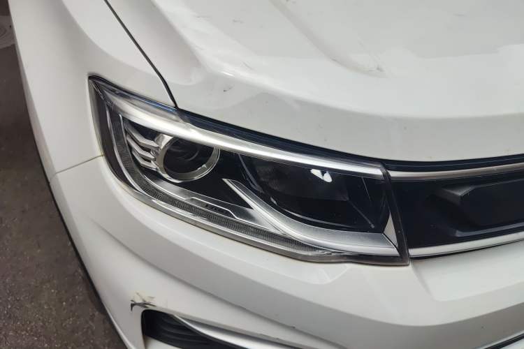 Used CHANGAN CS35PLUS 2018 1.6L Manual Changlian Edition China V Standard Right Front Headlight