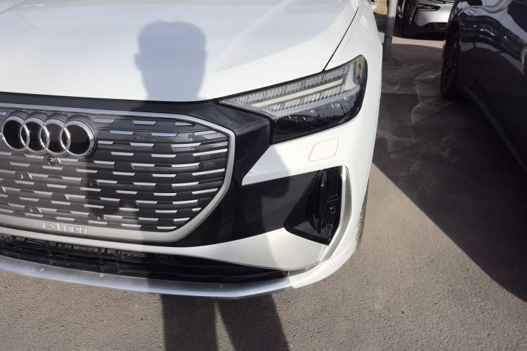 Used Audi Q4 e-tron 2022 50 e-tron quattro Creation Edition
