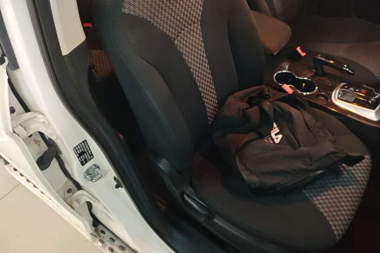 Used GAC Trumpchi GS5 Super 2015 2.0L Automatic Two-Wheel Drive Comfort Edition
