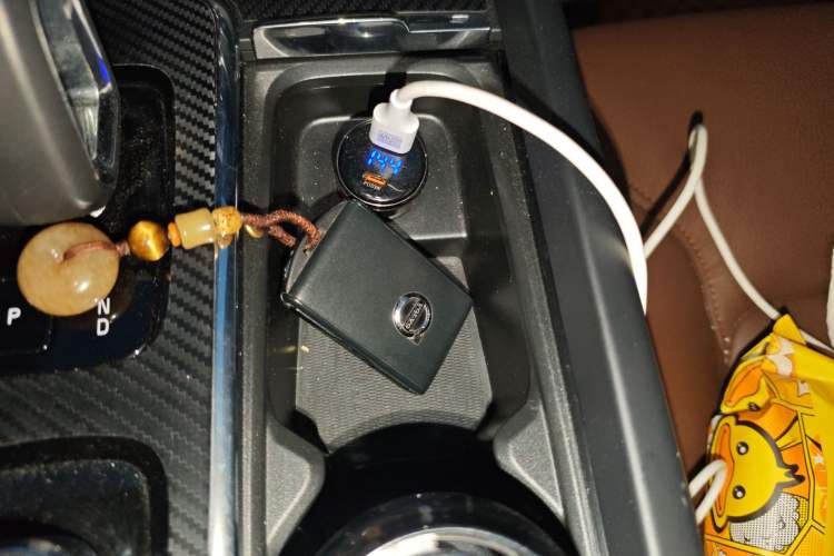 Used Volvo XC60 2024 B5 4x4 Smart Luxury Edition Vehicle Key