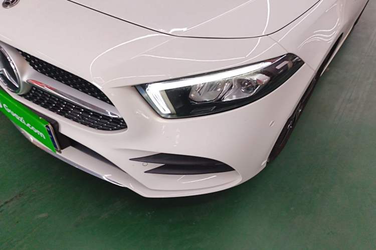 Used Mercedes-Benz A-Class 2022 Revised Version A 200 L Sport Sedan Fashionable Style Left Front Headlight