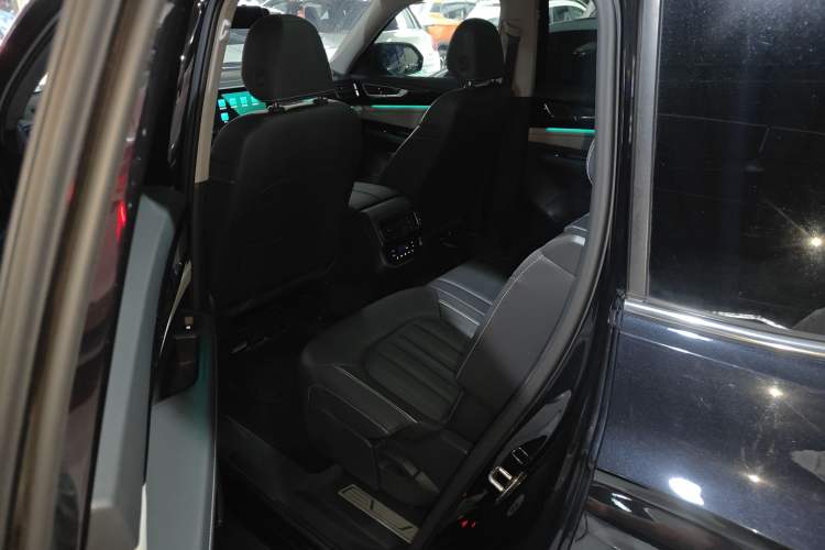 Used Volkswagen Teramont 2021 380TSI Four-Wheel Drive Prestige Luxury Edition Left Rear Seat