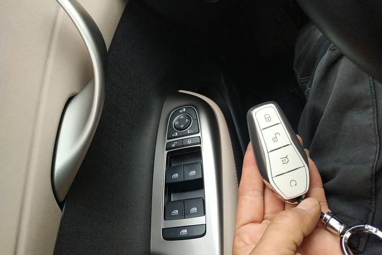 Used BYD Dolphin 2023 420 km Fashion Edition
