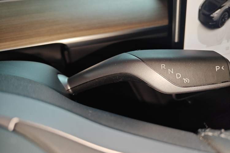 Used Tesla Model Y 2022 Long-Range All-Wheel-Drive Version
