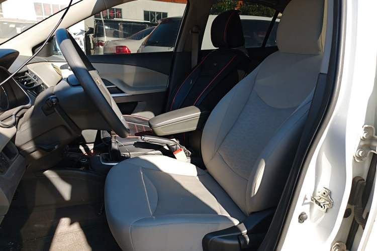 Used Chevrolet Sail 2015 Sail 3 1.5L Manual with Ideal Sunroof Edition