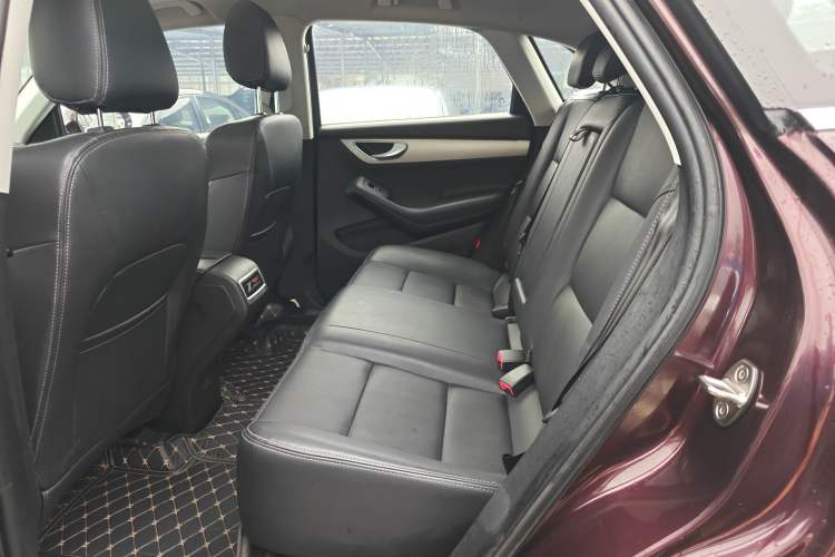 Used Zotye SR7 2016 1.5T CVT Cube Heart Edition China V Standard
