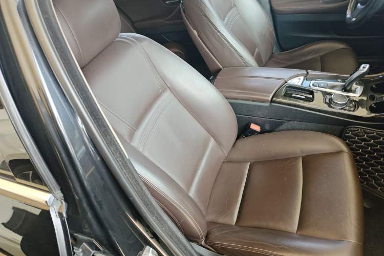 Used BMW 5 Series 2014 525Li Luxury Design Package
