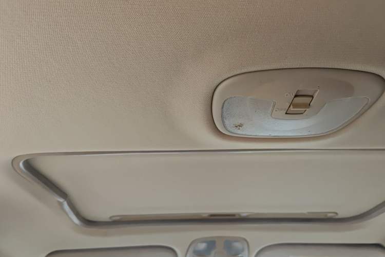 Used Chevrolet Epica 2010 1.8 Luxury Edition MT Headliner