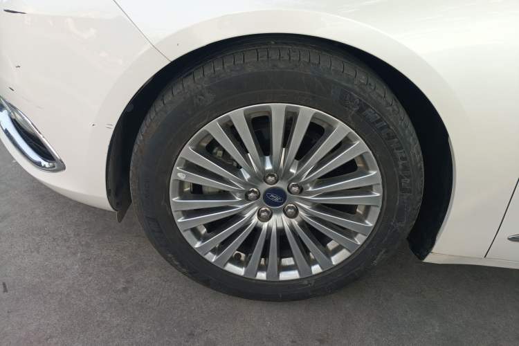 Used Ford Taurus 2017 EcoBoost 245 Luxury Model