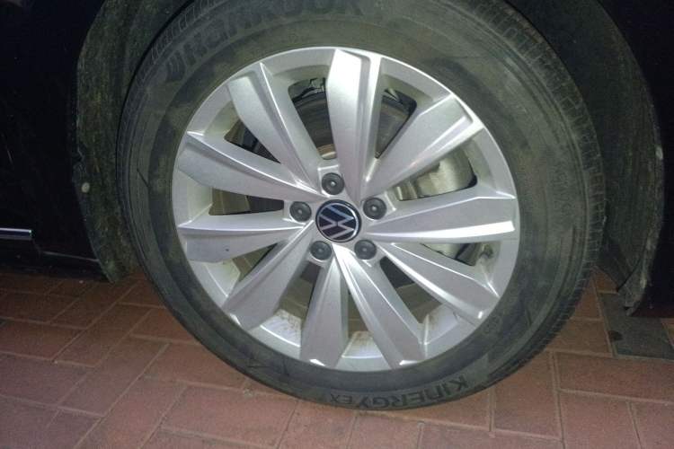 Used Volkswagen Passat 2020 Facelift 330TSI Elite Edition China VI Standard