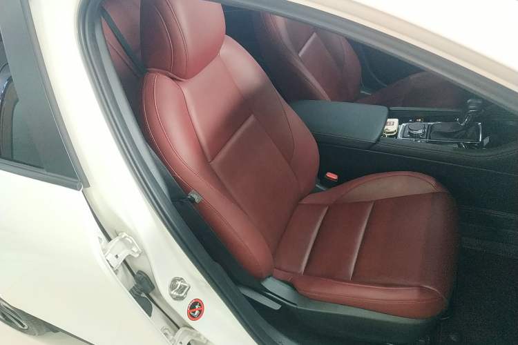 Used Mazda Mazda 3 Axela 2022 2.0L Automatic Premium Black Obsidian Edition