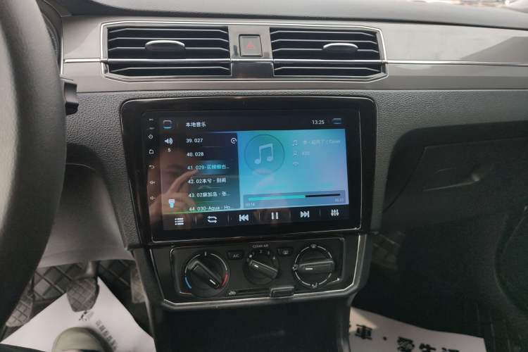 Used Volkswagen Santana 2017 Haval H9 1.6L Manual Fashion Edition
