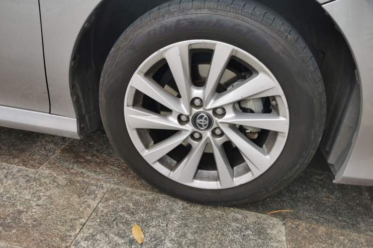 Used Toyota Camry 2021 2.0G Luxury Edition
