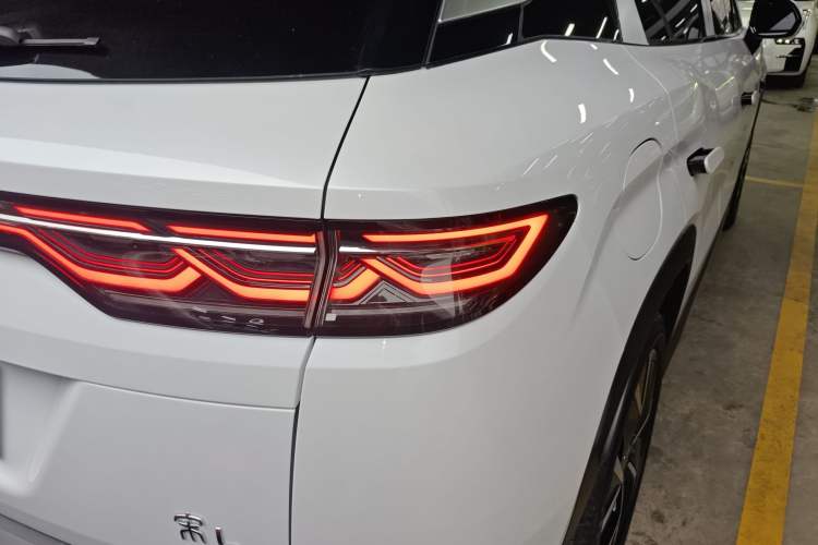 Used BYD Song L DM-i 2024 160km Beyond Edition
