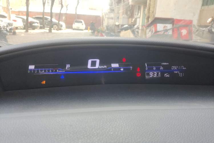 Used Honda Jade 2017 1.8L automatic Comfort version 5 seats
