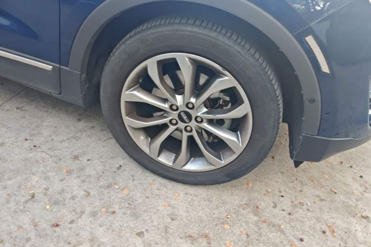 Used Lincoln MKC 2019 2.0T Two-Wheel-Drive Zunya Version China V Emission Standard