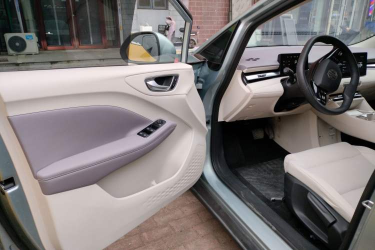 Used MG 4 EV 2026 Model 437 All-in-One Edition Driver Seat