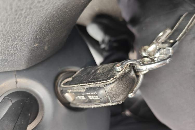 Used Volkswagen Bora 2014 1.6L Manual Comfort Model Vehicle Key