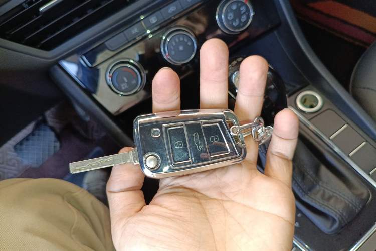 Used Volkswagen Bora 2021 1.5L Automatic Comfort Smart Connect Edition Interior 1