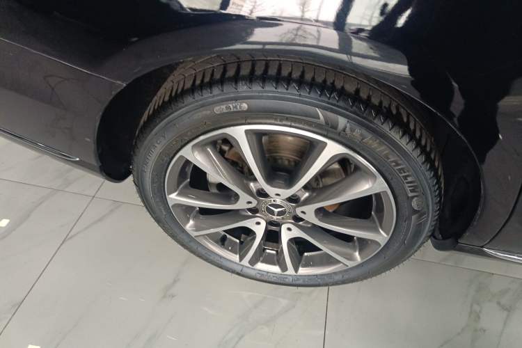 Used Mercedes-Benz E-Class 2019 E 300 L Stylish Model
