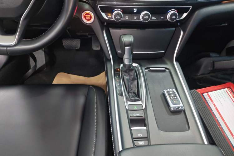 Used Honda Inspire 2019 260TURBO Elite Edition China V Standard Gear Lever