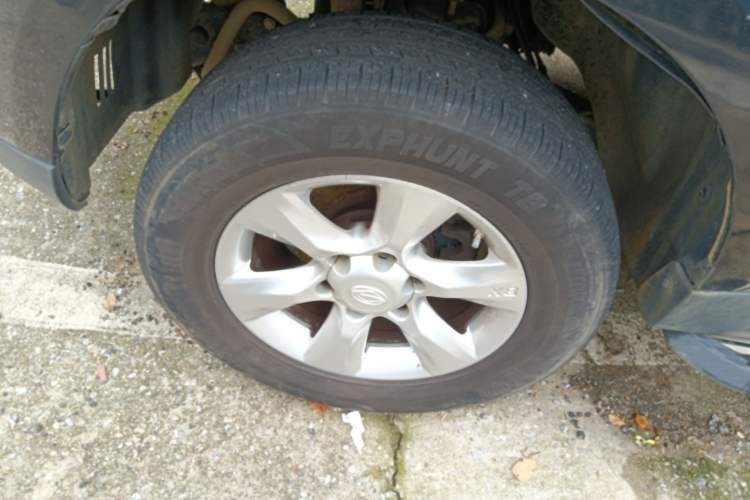 Used Land X8 2017 2.0T Gasoline 4x2 Luxury Edition Left Front Wheel Hub