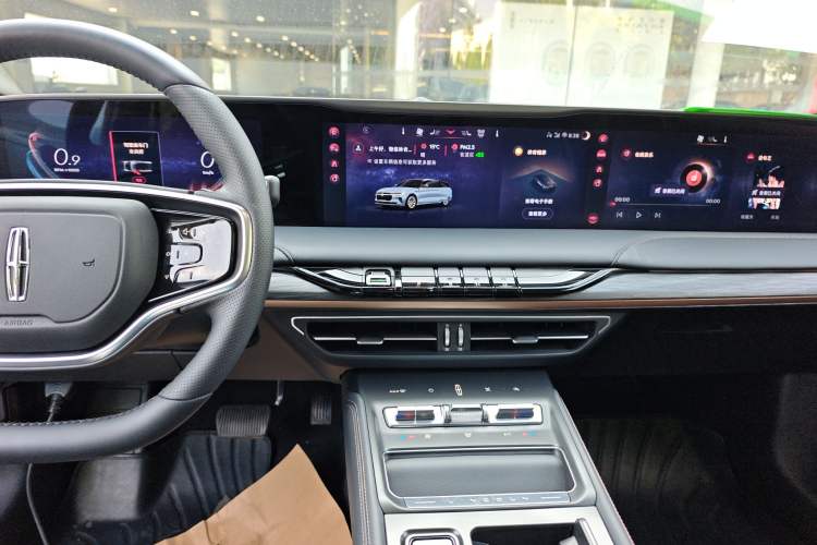 Used Lincoln Z 2025 2.0T Prestige Edition
