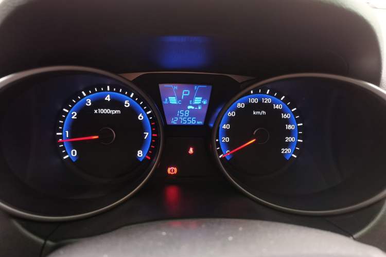 Used Hyundai ix35 2013 2.0L Automatic Two-Wheel Drive Smart GLS China IV Standard
