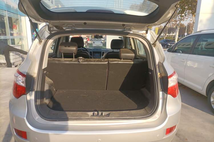 Used Changan CS35 2012 1.6L Manual Luxury Model China IV Standard
