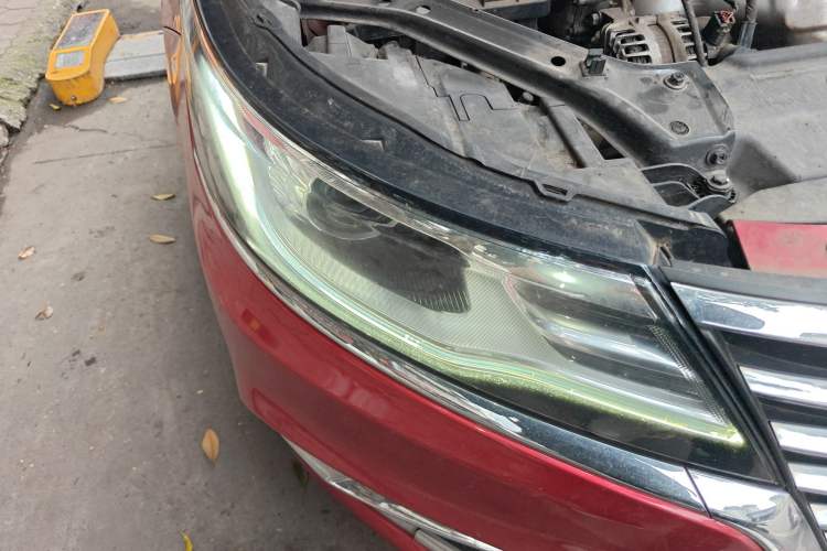 Used Roewe i6 2020 PLUS 1.6L CVT 4G Connected Glory Flagship Edition
