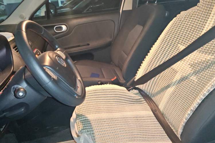 Used MG 3 2014 1.5L AMT Elite Edition Left Front Seat