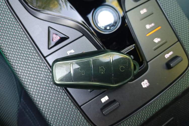 Used BYD Han 2022 EV 610 km All-Wheel-Drive Qianshan Cui Limited Edition