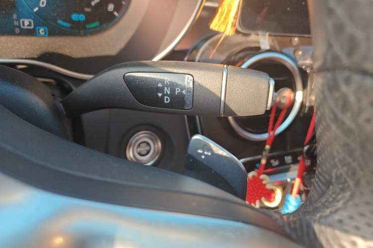 Used Mercedes-Benz C-Class 2021 C 260 L Sport Edition Star Collection Gear Lever