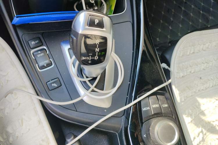 Used BMW 2 Series 2018 220i Convertible Coupe Sports Design Package