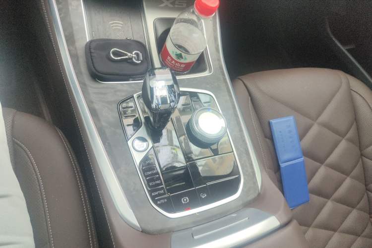 Used BMW X5 2022 Restyled xDrive 30Li Luxury Version M Sport Package
