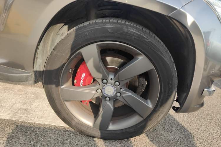 Used Mercedes-Benz GLK-Class 2013 GLK 300 4MATIC Dynamic Sunroof Model