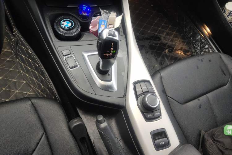 Used BMW 2 Series 2017 220i Convertible Coupe Leading Model