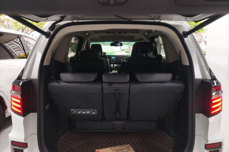 Used Honda Elysion 2019 2.0L Hybrid Luxury Edition