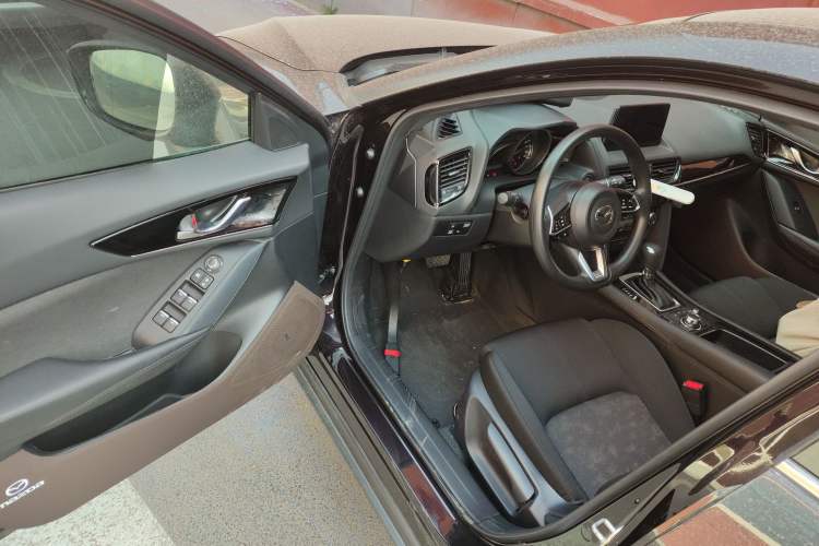 Used Mazda CX-4 2021 2.0L Automatic Two-Wheel Drive Blue Sky Exploration Edition