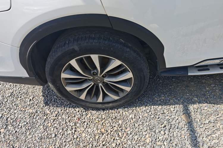 Used GAC Trumpchi GS8 2017 320T Two-Wheel Drive Luxury Smart Connectivity Version (7 Seats) Right Rear Wheel Hub