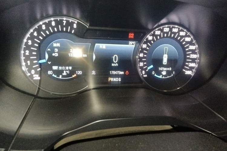 Used Ford Edge 2017 EcoBoost 245 Four-Wheel-Drive Flagship 7-Seater